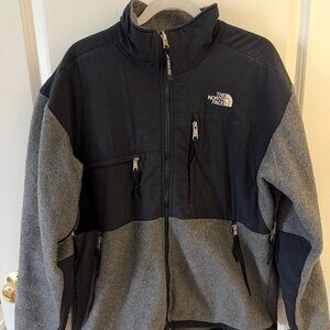 The North Face Gray & Black Full-Zip Fleece Jacket – Men’s Large